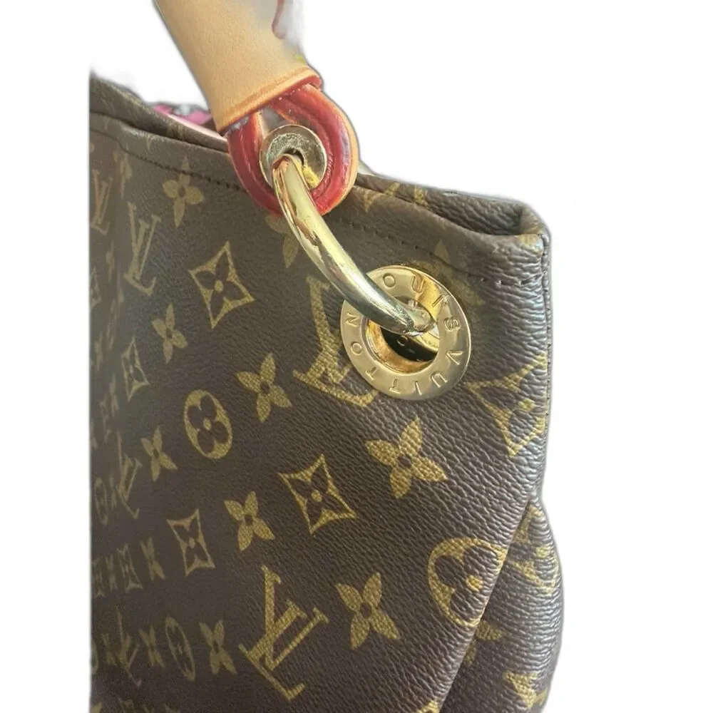 LV Artsy bag. New condition